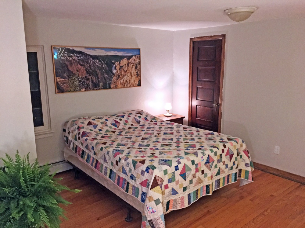 302LocustLane008